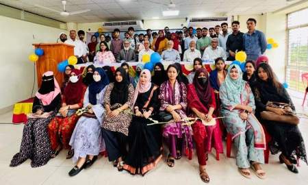 ফারইস্ট ইন্টারন্যাশনাল ইউনিভার্সিটিতে নবীন বরণ অনুষ্ঠিত