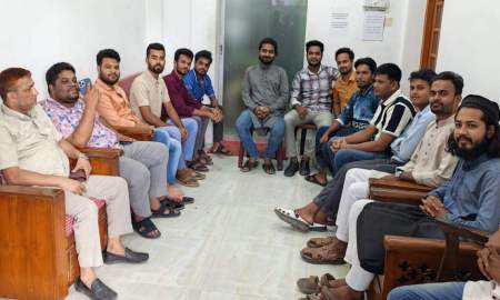 জুলাইয়ের সঠিক ইতিহাস তুলে ধরতে জেলা প্রশাসকের সঙ্গে সমন্বয়কদের বৈঠক