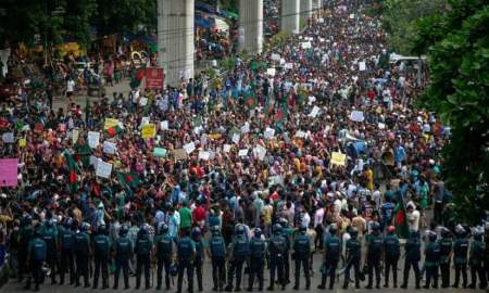 ২৪ জুলাই: ইন্টারনেট ফিরতেই প্রকাশ পায় সহিংসতার চিত্র, শুরু হয় গণগ্রেপ্তার
