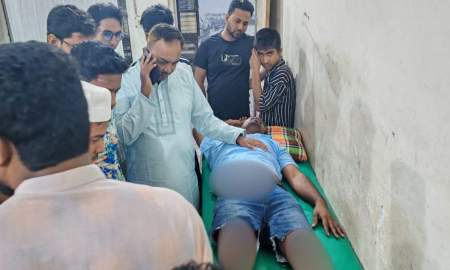 কুয়াকাটায় সাংবাদিককে হাতুড়িপেটা ছাত্রদল-যুবদল নেতাদের