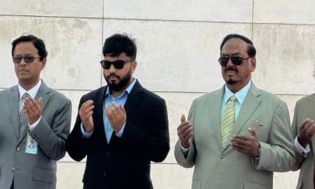 দায়িত্বের প্রথম দিনে স্মৃতিসৌধ ও শহীদ জিয়া–খালেদার সমাধিতে ভারপ্রাপ্ত রাষ্ট্রপতি হাফিজ