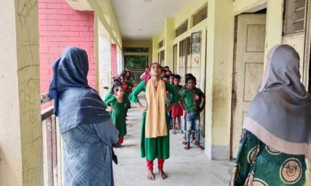 শিক্ষার্থী ১০৮ জন, ক্লাসে উপস্থিতি হাতে গোনা, উদ্বিগ্ন অভিভাবকরা