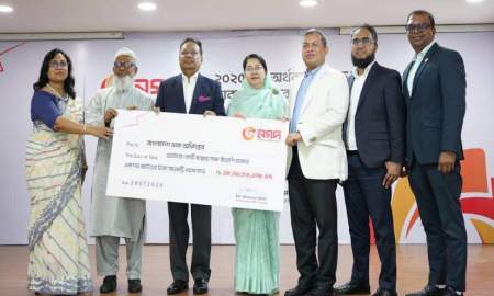 নগদ থেকে সাড়ে ১৮ কোটি টাকার রাজস্ব পেল ডাক বিভাগ