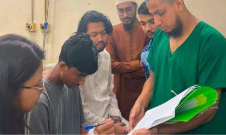 খোদা, চিকিৎসাবিজ্ঞান যাতে ভুল হয়, তার দুই চোখেরই দৃষ্টিশক্তি থাকুক