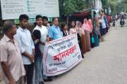 সাতক্ষীরায় জলবায়ু উপদ্রুত বস্তিবাসীর অধিকার প্রতিষ্ঠার দাবি…