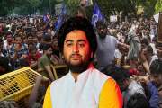 ককরোচ আন্দোলনে শিক্ষার্থীদের পাশে দাঁড়ালেন অরিজিৎ সিং 