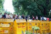 দিল্লি বিশ্ববিদ্যালয়ের ফি ৩৪ হাজার, এলাহাবাদের ৪ হাজার টাকা…