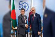 কাতারের আমিরকে বাংলাদেশে বিনিয়োগের আহ্বান জানিয়ে প্রধানমন্ত…
