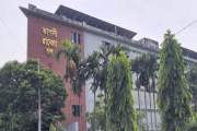 ডাইনিংয়ের খাবার নিয়ে ক্ষুব্ধ যবিপ্রবির তাপসী রাবেয়া হলের ছা…