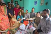 আহত জুলাই যোদ্ধা সুজনের নবজাতক শিশুকন্যার জন্য উপহার পাঠালে…