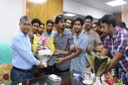 খুলনা কৃষি বিশ্ববিদ্যালয়ের নতুন উপাচার্যকে ফুলেল শুভেচ্ছায় …
