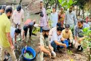 ঢাবিতে জলাধার পরিষ্কার বৃক্ষরোপণে ছাত্রদল নেতা প্রিন্স