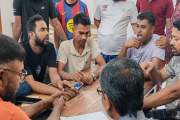 মাদক কারবারির জন্য ৫ পুলিশকে দিতে হয় মাসোহারা, মোবাইলে মিলল…