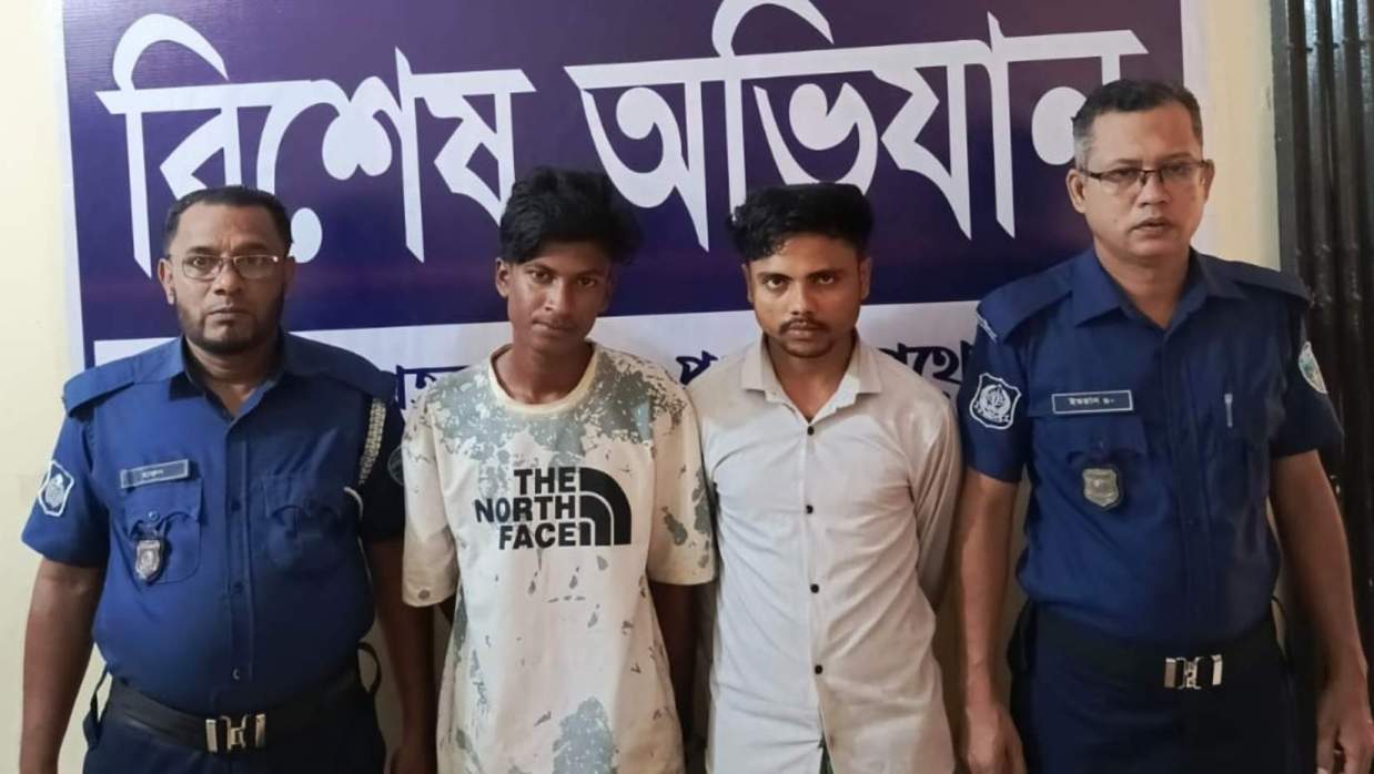 ১৮০০ পিস ইয়াবাসহ দুই রোহিঙ্গা মাদক কারবারি গ্রেপ্তার