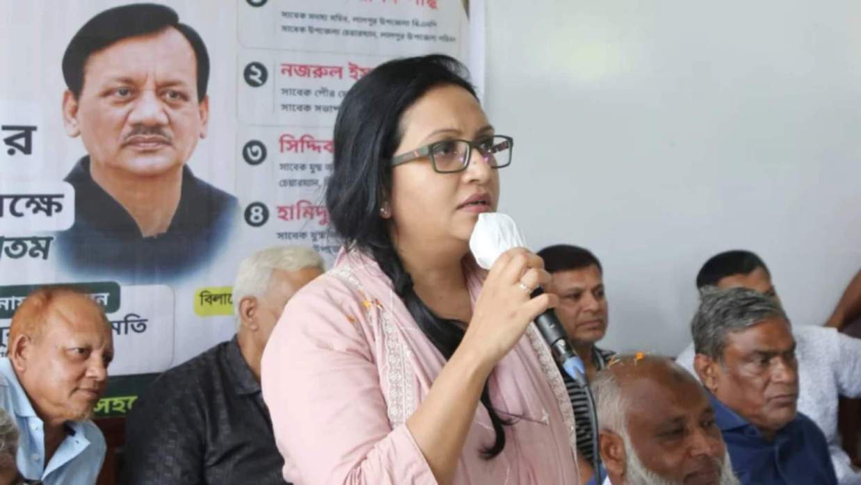 সমাজকল্যাণ প্রতিমন্ত্রী ব্যারিস্টার ফারজানা শারমীন পুতুল