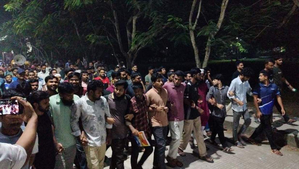 বেরোবি শিক্ষার্থীদের বিক্ষোভ 