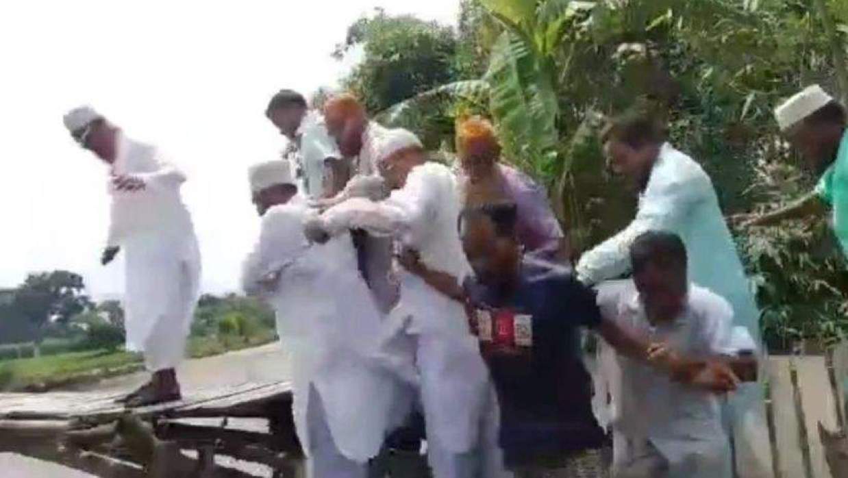 সাঁকো ভেঙে নদীতে জামায়াত নেতাকর্মীরা, রক্ষা পেলেন এমপি