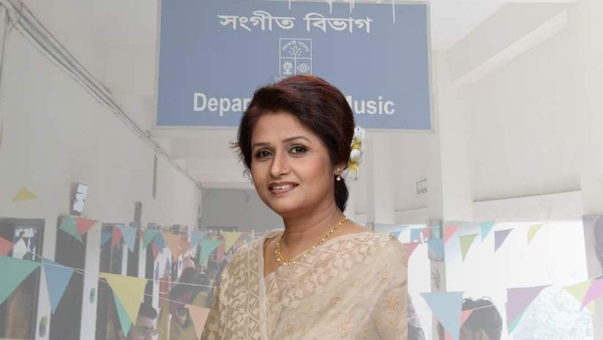সংগীত বিভাগের অধ্যাপক ড. মহসিনা আক্তার খানম (লীনা তাপসী খান)