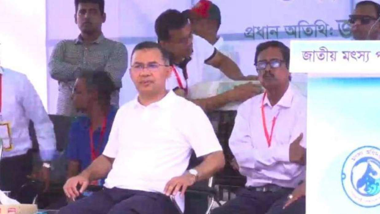 অনুষ্ঠান মঞ্চে প্রধানমন্ত্রী তারেক রহমান