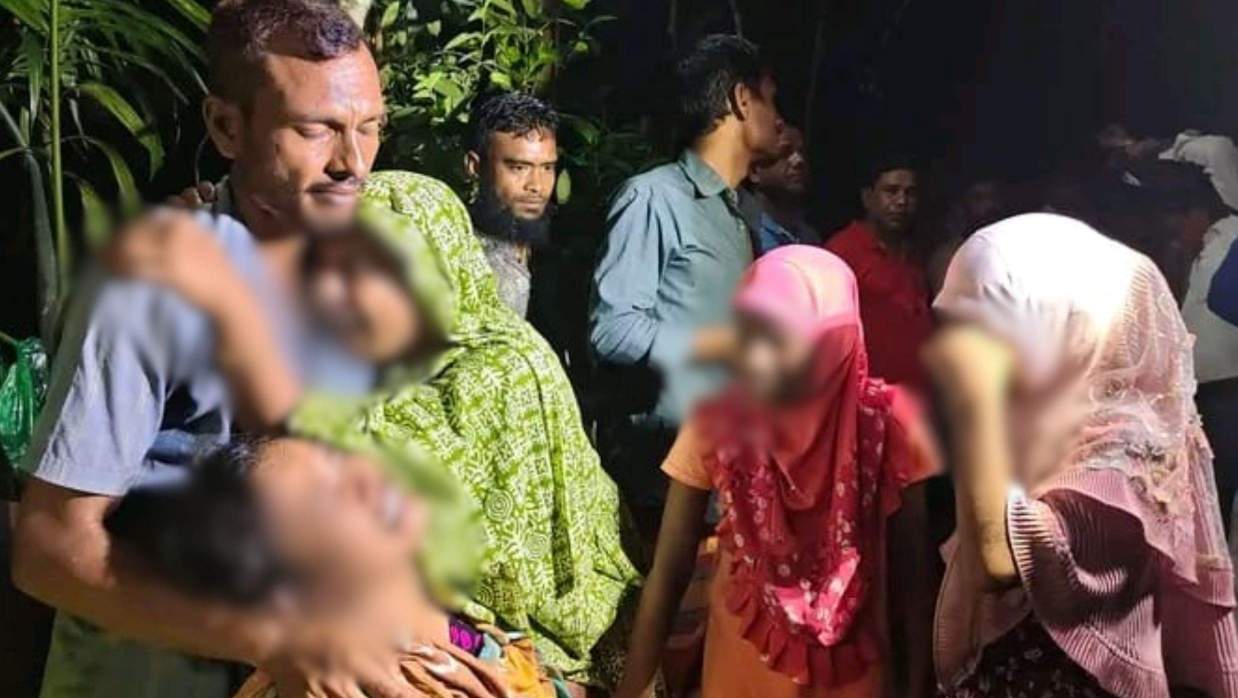 স্বজনদের আহাজারি।