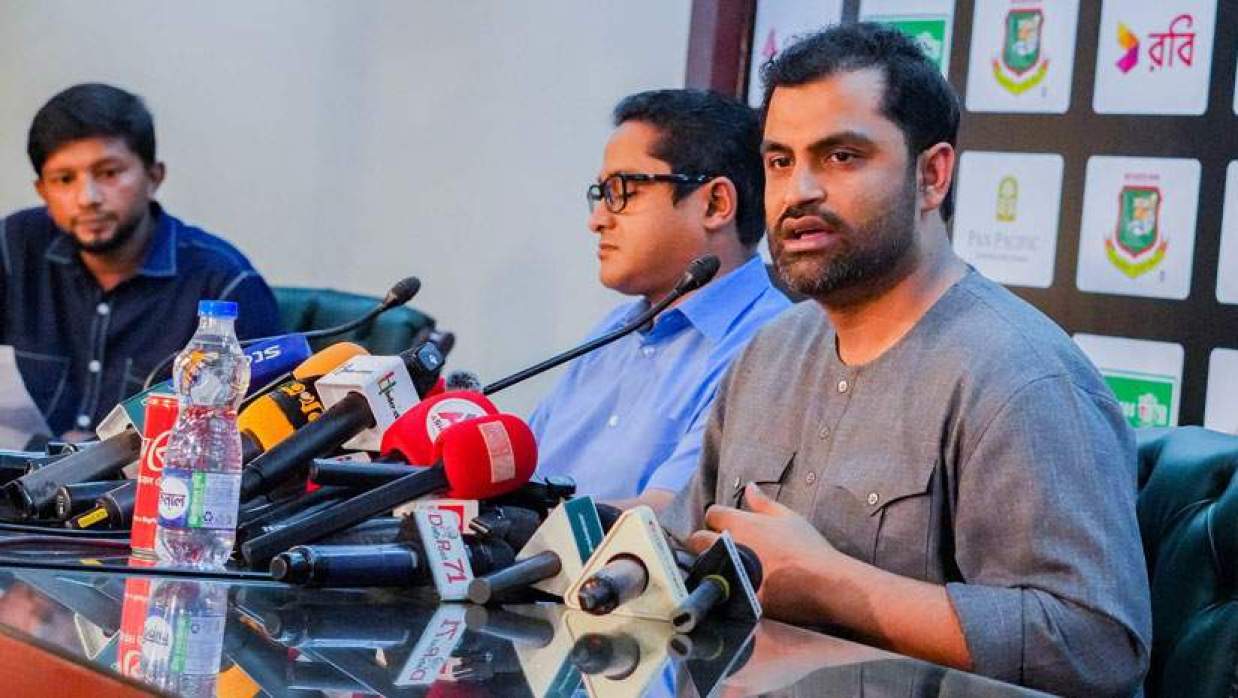 সংবাদ সম্মেলনে তামিম ইকবাল
