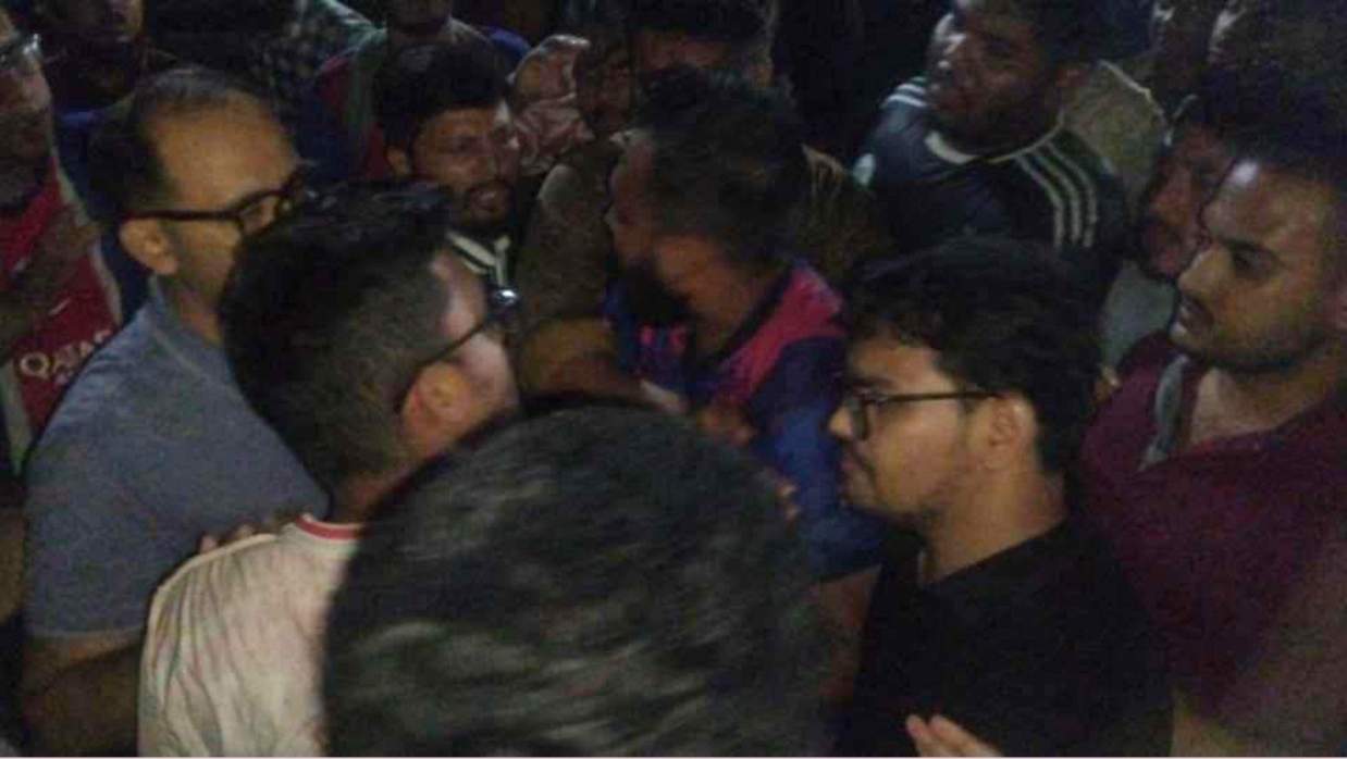 আইন ও ইতিহাস বিভাগের শিক্ষার্থীদের মধ্যে ধাওয়া-পাল্টা ধাওয়া
