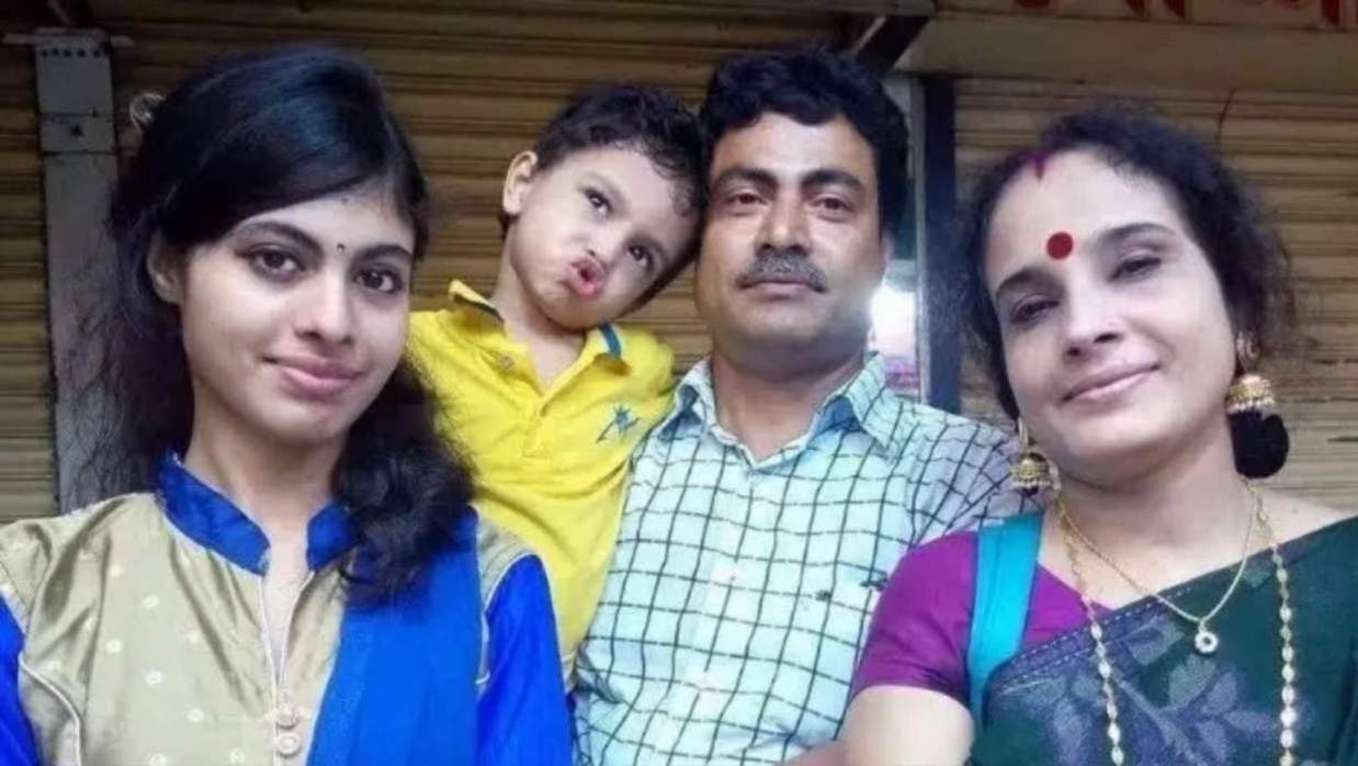 সপরিবারে শিক্ষক হত্যা মামলার তদন্তভার থানা থেকে ডিবিতে হস্তান্তর