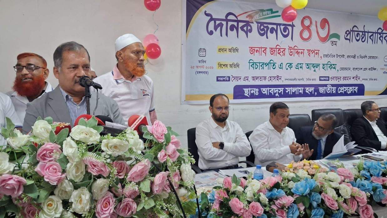 প্রধানমন্ত্রীর রাজনৈতিক উপদেষ্টা ও সদ্য সাবেক তথ্যমন্ত্রী জহির উদ্দিন স্বপন।