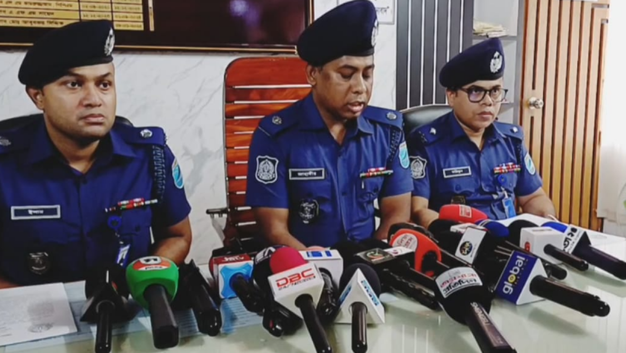 আশুলিয়া থানায় সংবাদ সম্মেলন