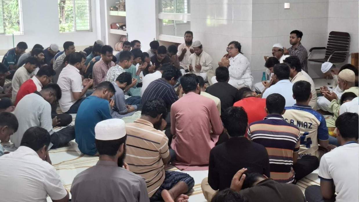 ‎জাবিতে শহীদ কবির ও তুষারের শাহাদাত বার্ষিকীতে ছাত্রদলের মিলাদ ও দোয়া মাহফিল