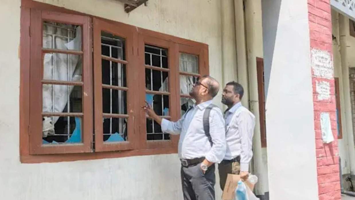 রাবিতে সংঘর্ষের ঘটনাস্থল পরিদর্শন ও আলামত সংগ্রহ করেছে তদন্ত কমিটি