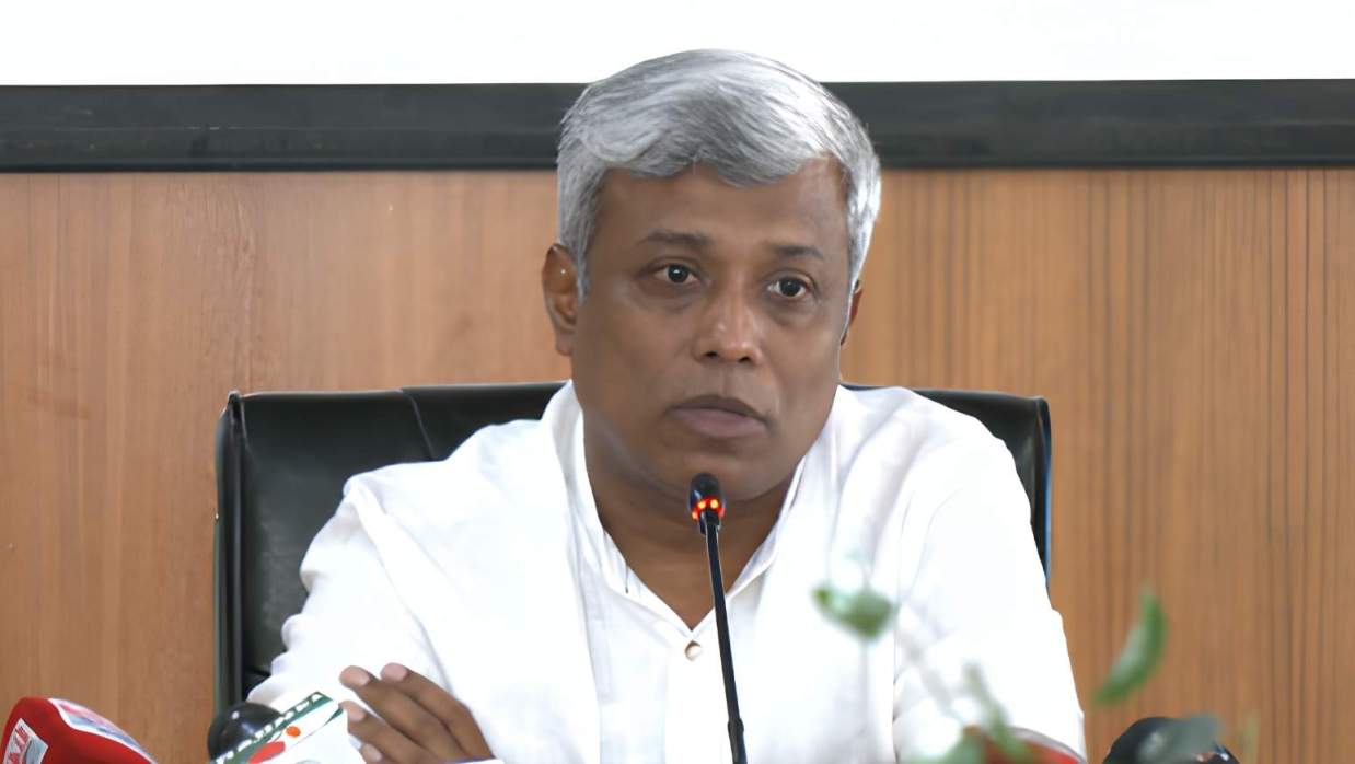আগামী গ্রীষ্মে দেশে বিদ্যুতের ঘাটতি অনেকটাই কমে যাবে: প্রতিমন্ত্রী