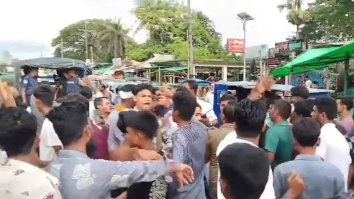 ইউনিয়নে ছাত্রদলের কমিটি নিয়ে দুই পক্ষের মধ্যে সংঘর্ষ