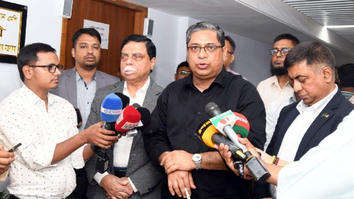 স্থানীয় সরকার, পল্লী উন্নয়ন ও সমবায় প্রতিমন্ত্রী মীর শাহে আলম
