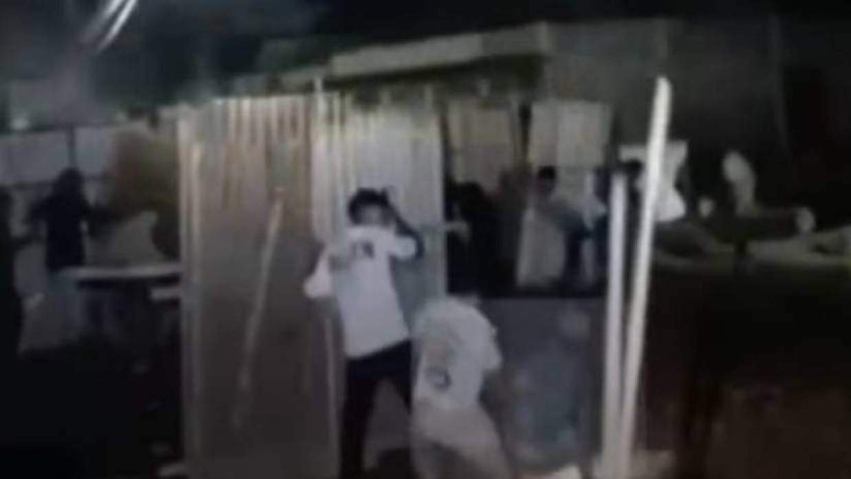 ঘরবাড়ি ভাঙচুর করা হচ্ছে