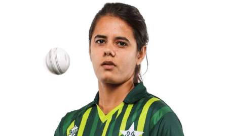 এশিয়া কাপের আগমুহূর্তে পাকিস্তানি পেসারের অবসর