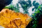 টানা বৃষ্টিতে রোহিঙ্গা ক্যাম্পে ফের পাহাড় ধস, প্রাণ গেল ৭ ব…
