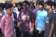 ফলাফল খারাপ হওয়ায় এসএসসির কেন্দ্র সচিবকে অবরুদ্ধ করল শিক্ষা…