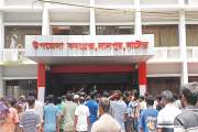 আ.লীগ-ছাত্রলীগকে অগ্রাধিকার দেওয়ার অভিযোগ, দুই ইউএনও কার্যা…