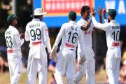 টাইগারদের দাপটে বিপদে অস্ট্রেলিয়া