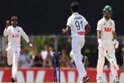 দুই ওপেনারকেই ফিরিয়ে দিলেন হাসান