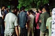 ছাত্রী প্রেমের প্রস্তাবে রাজি না হওয়ায় উত্তেজনা, সংঘর্ষে জড়…