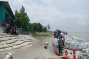 স্কুল রক্ষায় বারবার আশ্বাস, শেষ পর্যন্ত তিস্তার গর্ভে ‘ভোরে…