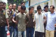 মোবাইল বন্ধক রেখে ইয়াবা কিনেছিলেন আসামিরা