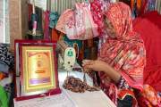 ‘যার থাকার ঘর নাই, তার পুরস্কার দিয়া কী অইব’