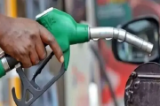 সেপ্টেম্বরেও কমছে না জ্বালানি তেলের দাম
