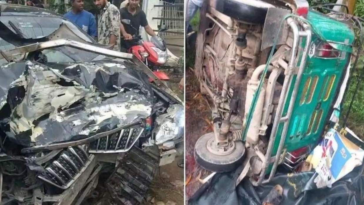 দুর্ঘটনাকবলিত অ্যাম্বুলেন্স ও সিনজি