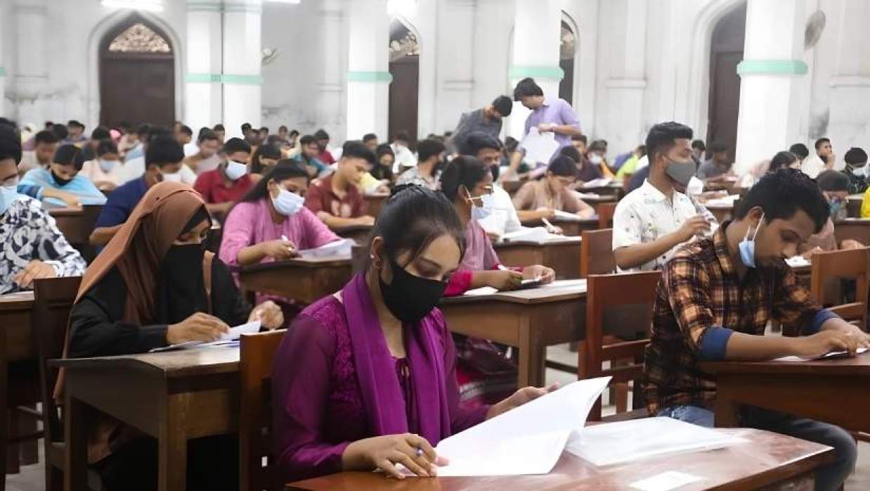 বিশ্ববিদ্যালয় ভর্তি