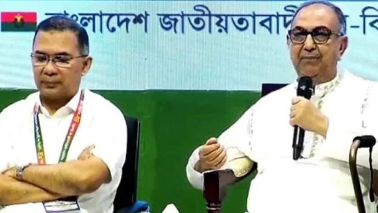 প্রধানমন্ত্রী তারেক রহমান ও বিএনপির স্থায়ী কমিটির সদস্য মির্জা আব্বাস