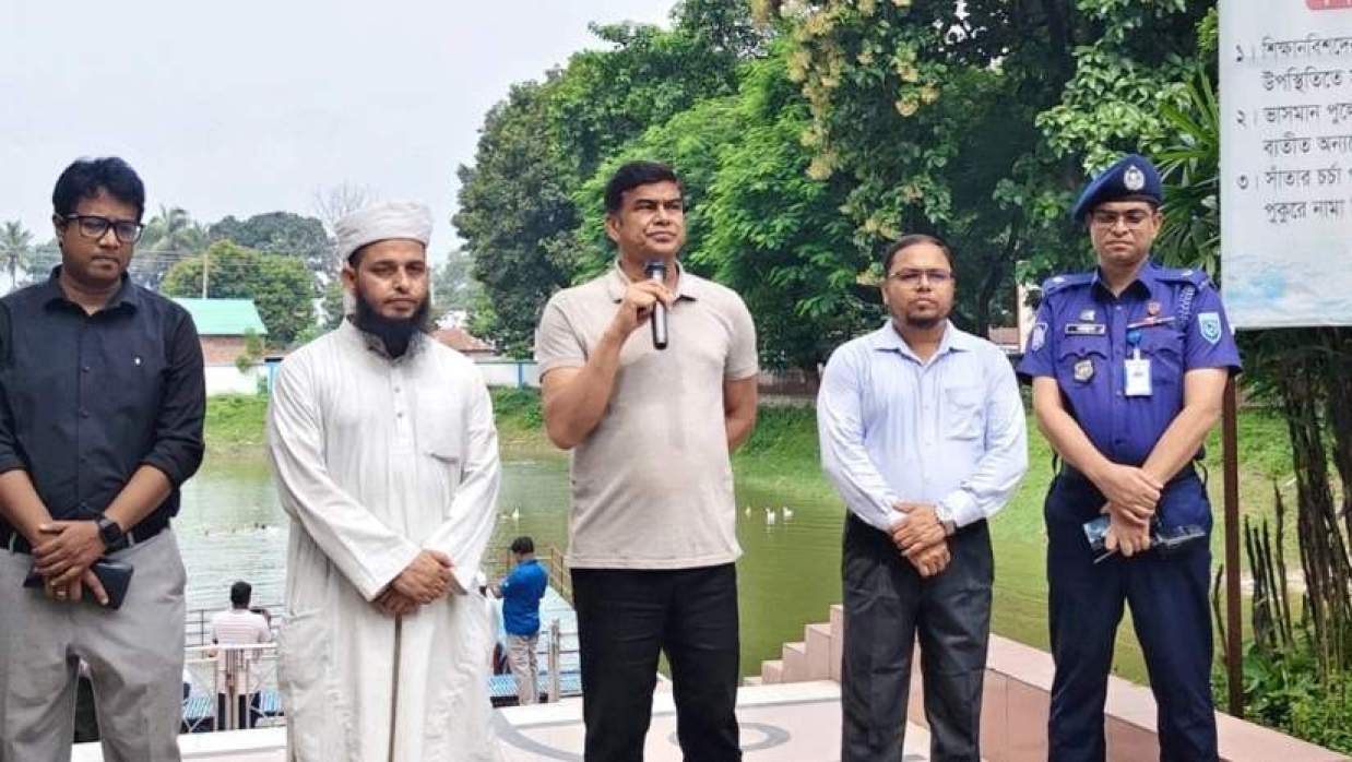  পানিসম্পদ মন্ত্রণালয়ের প্রতিমন্ত্রী ফরহাদ হোসেন আজাদ
